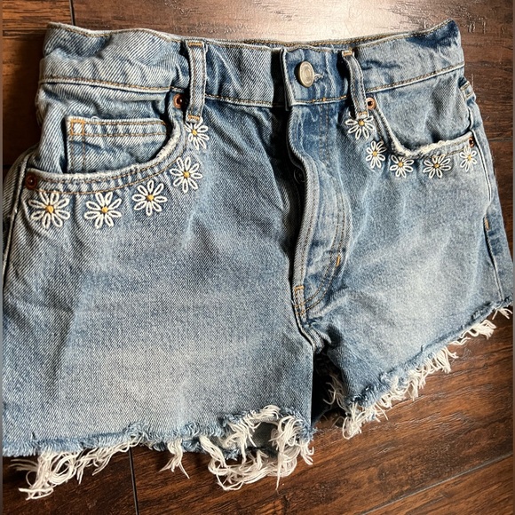 Reformation - Charlie High Rise Jean Shorts - Picture 1 of 10